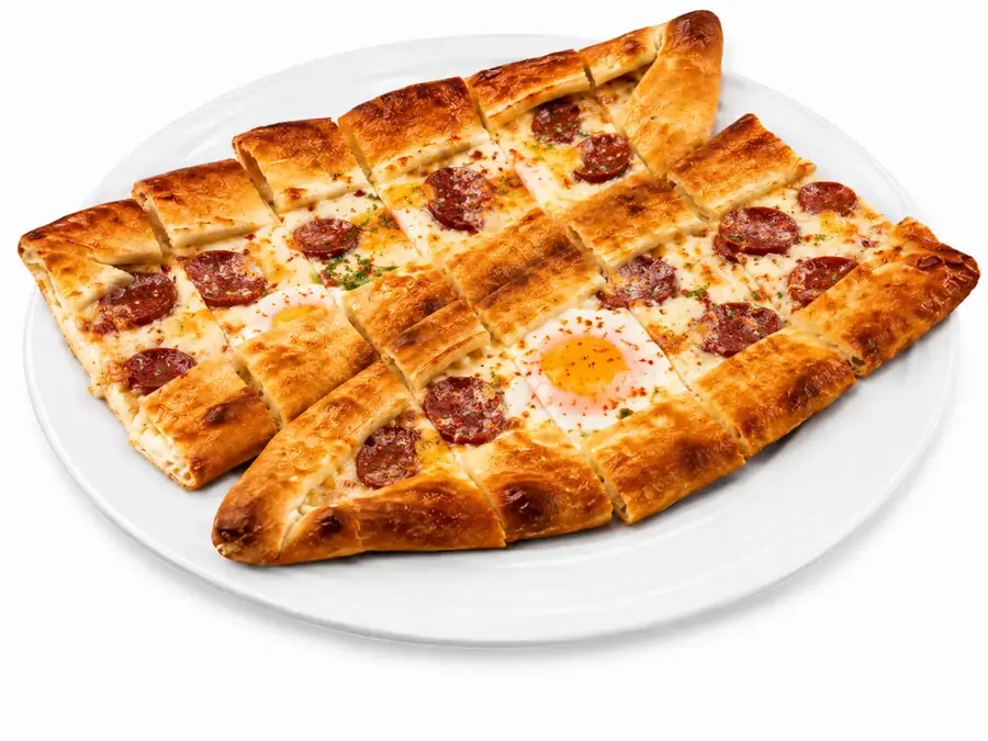 Sucuklu Yumurtalı Pide